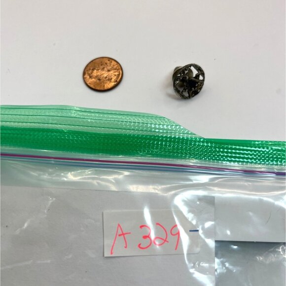 Vintage Masonic Lapel Pin With Blue Enamel Letter G & Rhinestones A329 - Picture 4 of 4